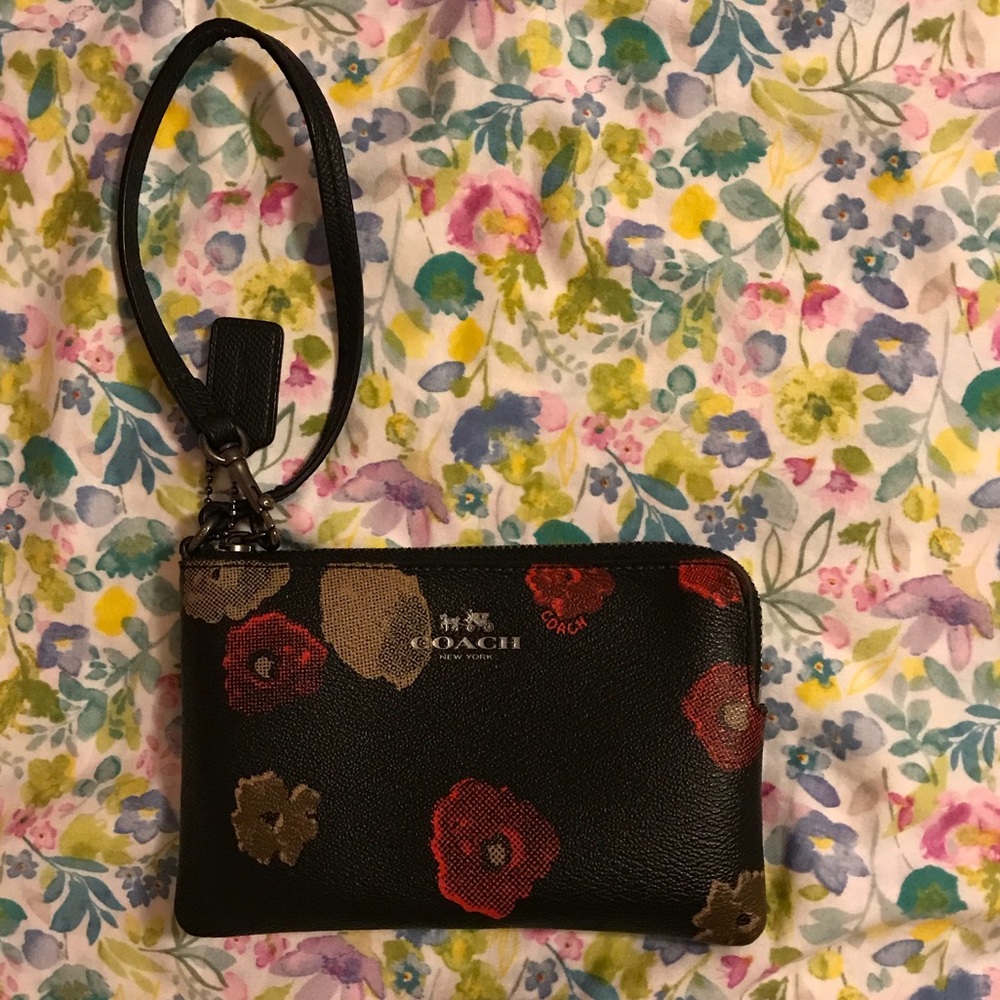 Coach Poppy Wristlet